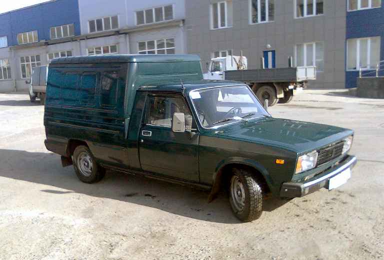 Заказать грузовой автомобиль для транспортировки мебели : Бочка деревянная из Новосибирска в Санкт-Петербург